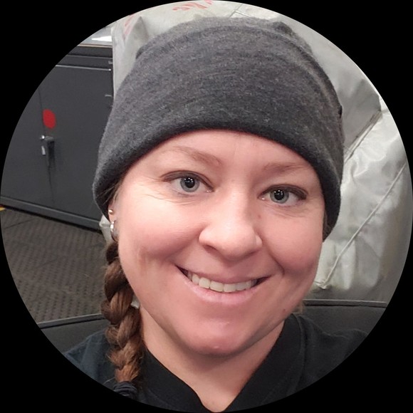 Profile Picture of Crystal Shawback (@dieselgirl2) on Poshmark