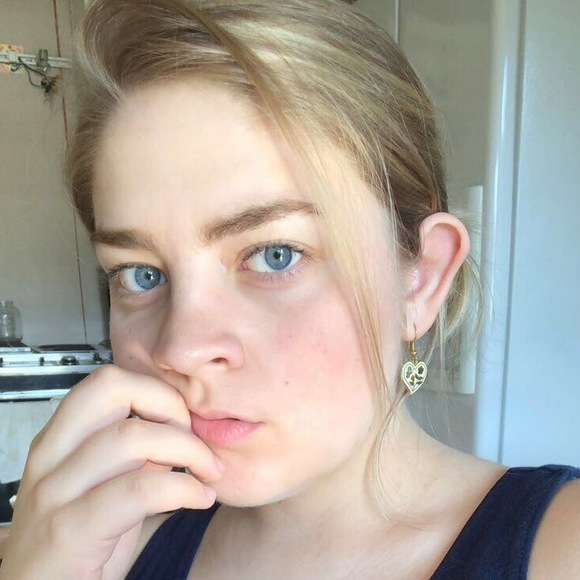 Abby Schleifer - Poshmark Profile Picture of Abby Schleifer (@10abby13) on Poshmark