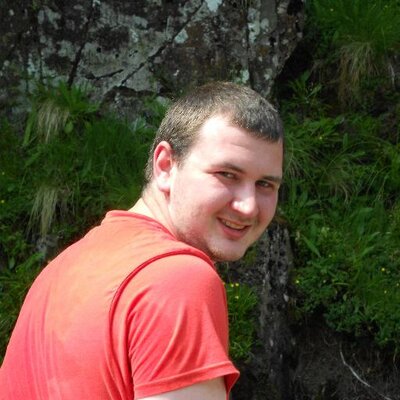 Profile Picture of Oliver Sutton (@olisutty) on Twitter