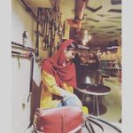 Profile Picture of 𝒑𝒂𝒓𝒊𝒔𝒂 𝒂𝒏𝒔𝒂𝒓𝒊 (@prieansari) on Instagram
