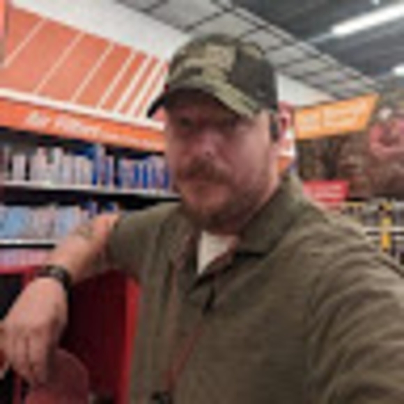 Profile Picture of Jared Sword (@jsword04) on Poshmark