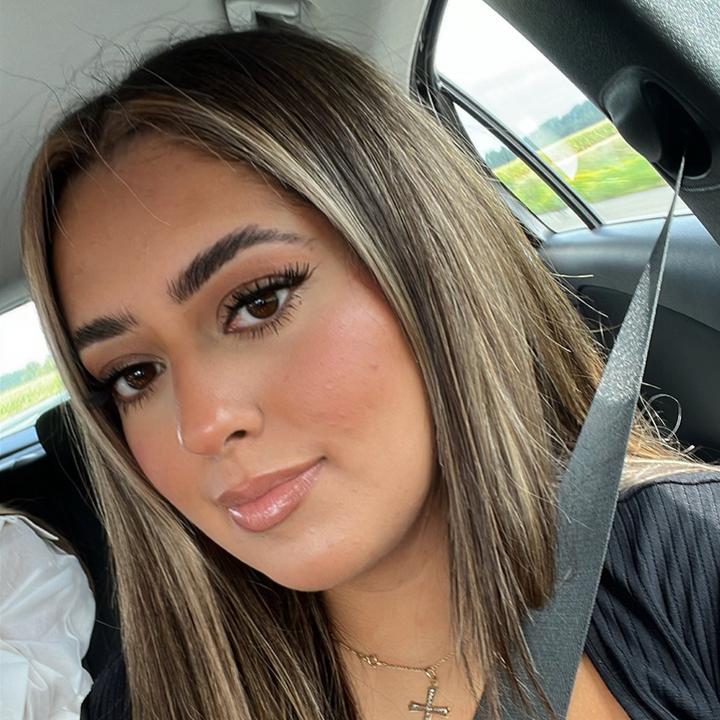 Profile Picture of Lisa (@lisamacar) on Tiktok