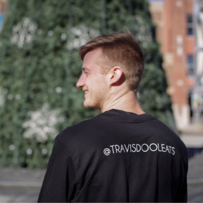 Profile Picture of Travis Dooley (@travisdooleats) on Twitter