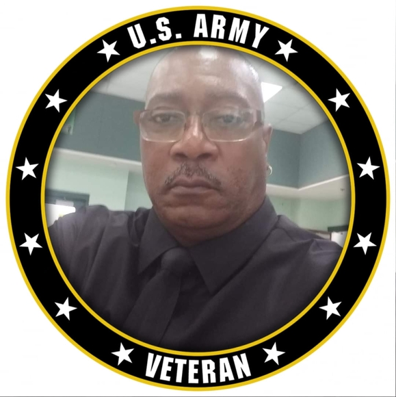 Profile Picture of Kenneth Willis (@kenneth_willis) on Poshmark