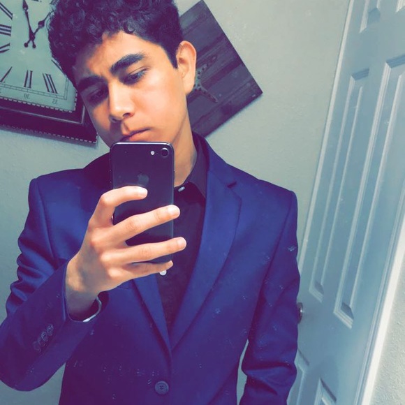 Profile Picture of Eric Galvan (@ayoo_49) on Poshmark