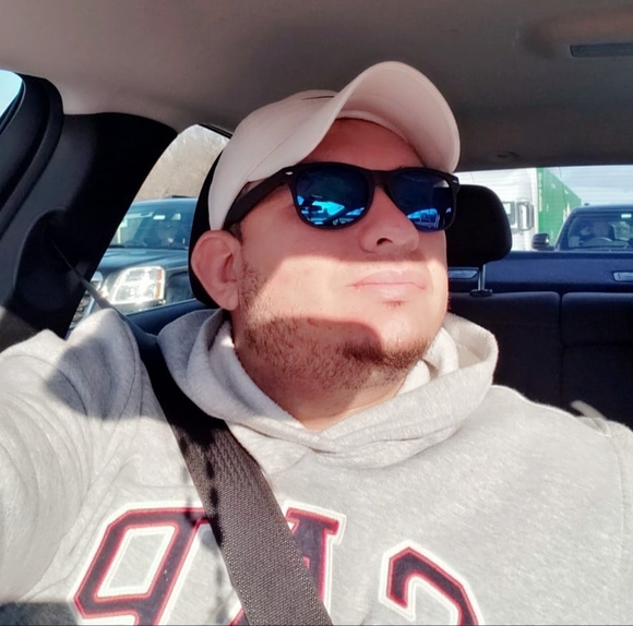 Profile Picture of Arturo Rodríguez vasquez (@elianaguilar021) on Poshmark