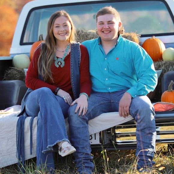 Profile Picture of Lariette Smith (@lariette) on Poshmark