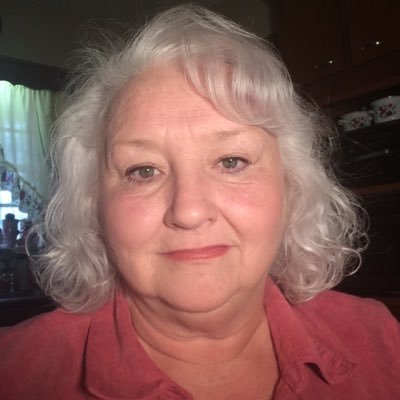 Profile Picture of Joan McGee (@nookamooka) on Twitter