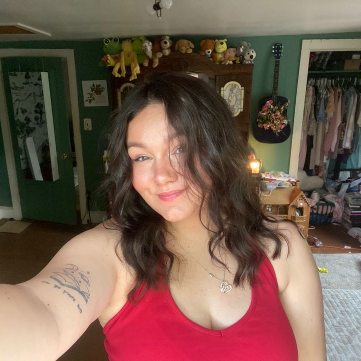 Profile Picture of haley 🌙 (@@haley.bauer) on Tiktok