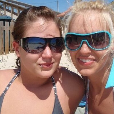 Profile Picture of Leah Selman (@LeeJean) on Twitter