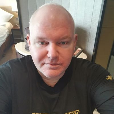 Profile Picture of Kevin Barry Peake (@peake_barry) on Twitter