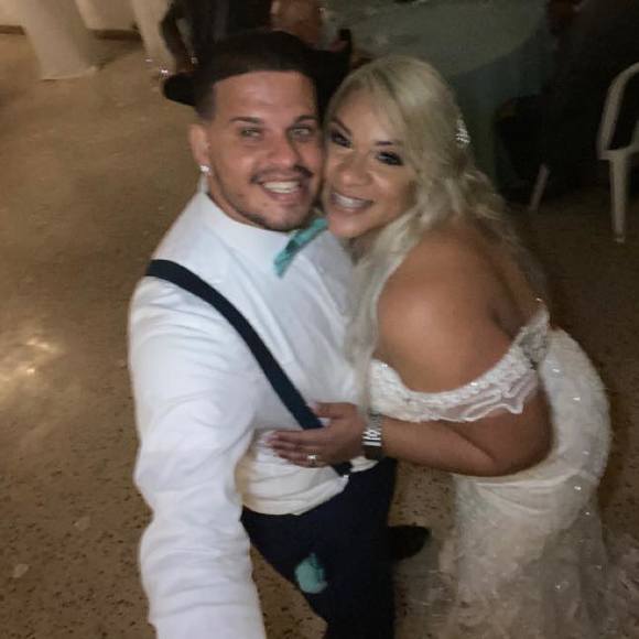 Profile Picture of Yary Yary (@yary1088) on Poshmark