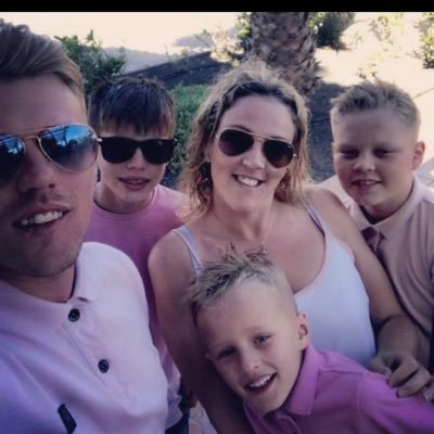 Profile Picture of Ricky Herbert (@moore_ricklufc) on Twitter