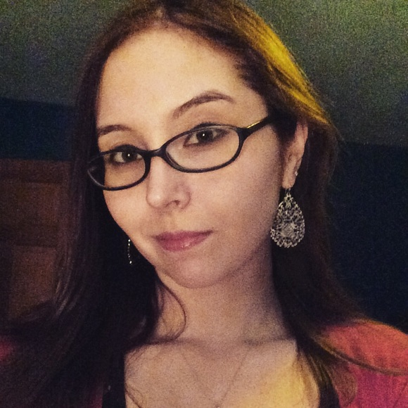 Profile Picture of Amanda Wacker (@mandamushroom) on Poshmark