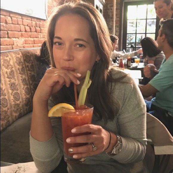 Profile Picture of Lindsey Sidman (@lily300) on Poshmark