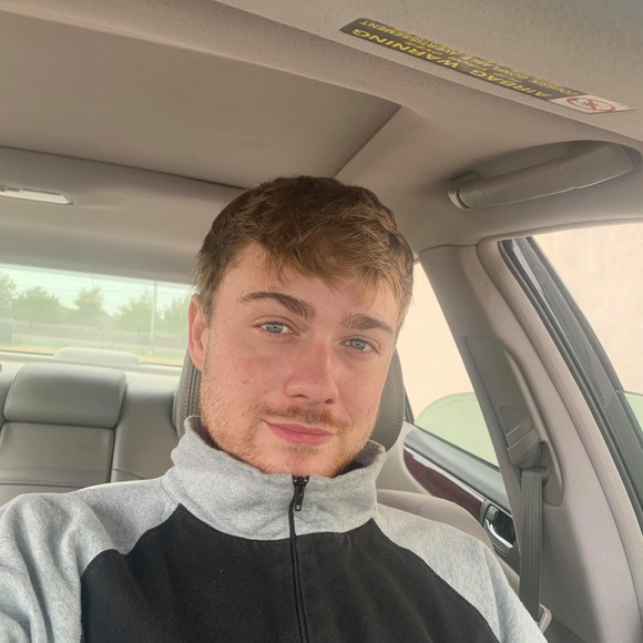 Profile Picture of Kevin Tacker (@kevintacker) on Poshmark