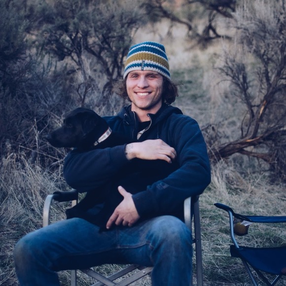 Profile Picture of Tanner Manselle (@tannermanselle) on Poshmark