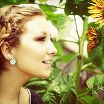 Profile Picture of Louisa Andrews (@LouisaAndrews17) on Twitter