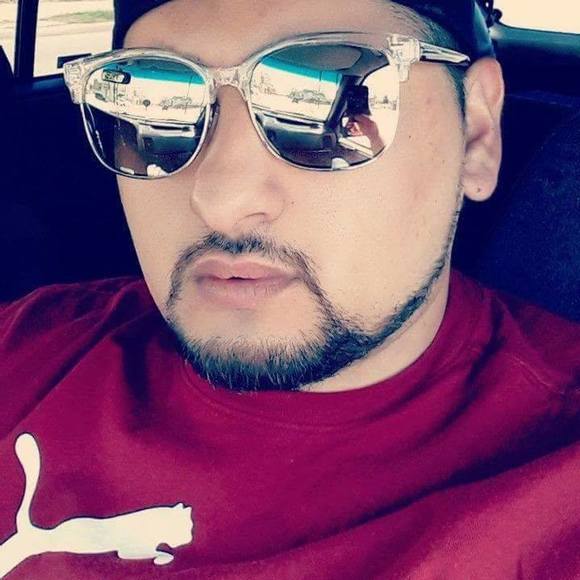 Profile Picture of Kachanilla Macedonio (@kachanillam) on Poshmark