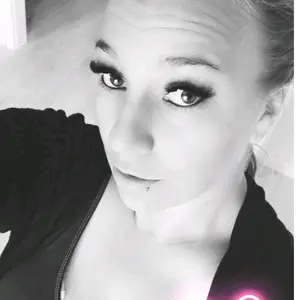 Profile Picture of Jennifer Jannsen (@@jenniferjannsen) on Tiktok