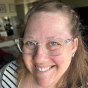 Profile Picture of Heather Head (@snifferoogoo) on Youtube