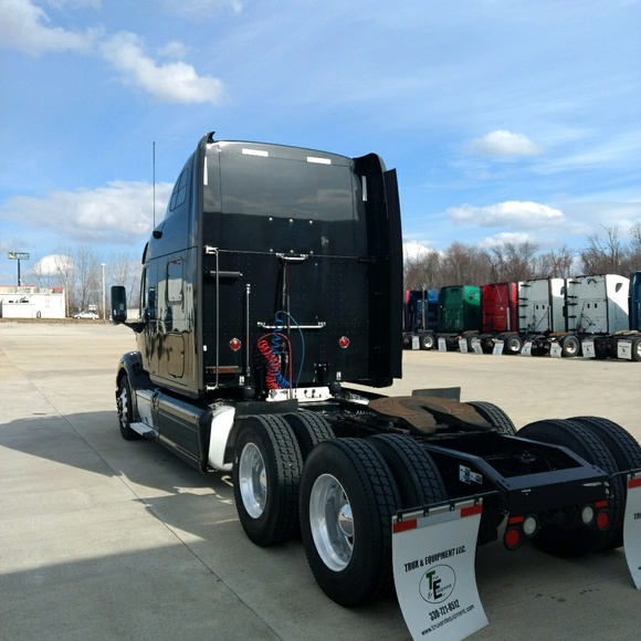 Profile Picture of Matt Fuetter (@mfuetter) on Poshmark