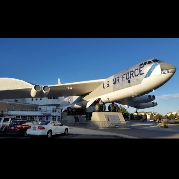 Profile Picture of Luz Leyva (@luzleyva206) on Poshmark