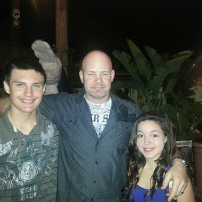 Profile Picture of Chris Farlow (@dwarrent) on Twitter