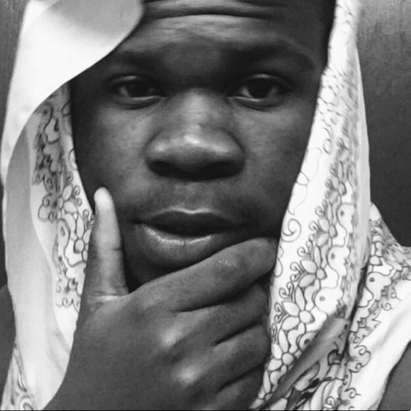 Profile Picture of John Johnson (@zlatanugandan) on Poshmark