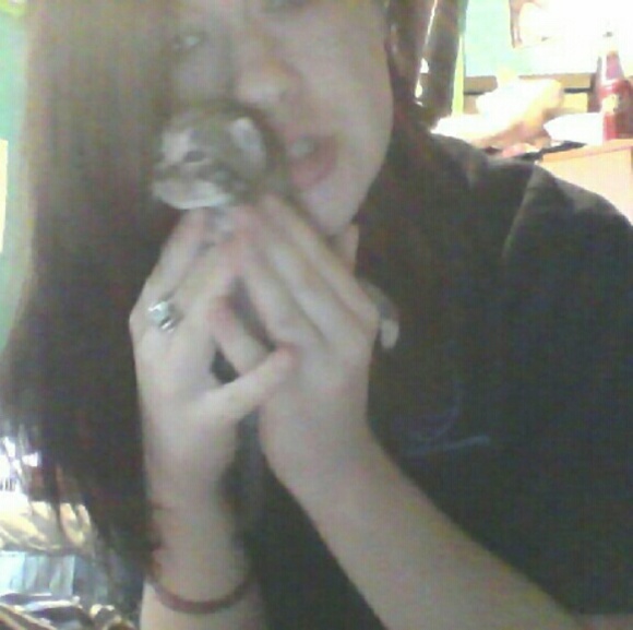 Profile Picture of Hailey Crain (@attackoncat) on Poshmark