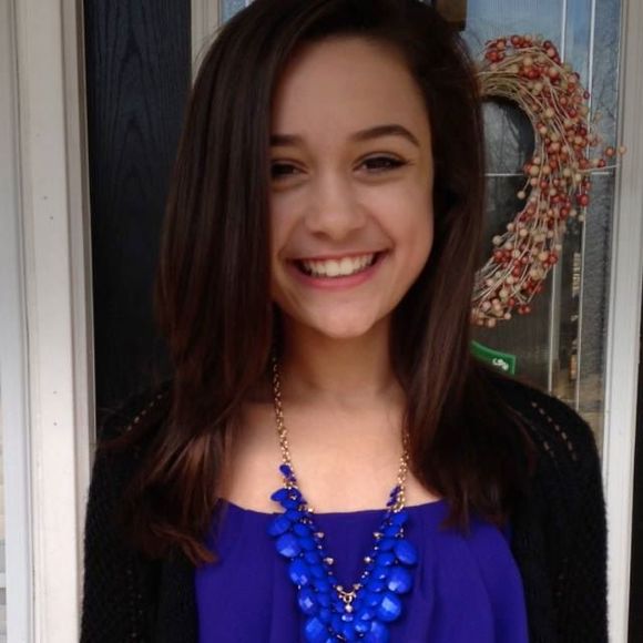 Profile Picture of Catherine Clover (@clover12345) on Poshmark