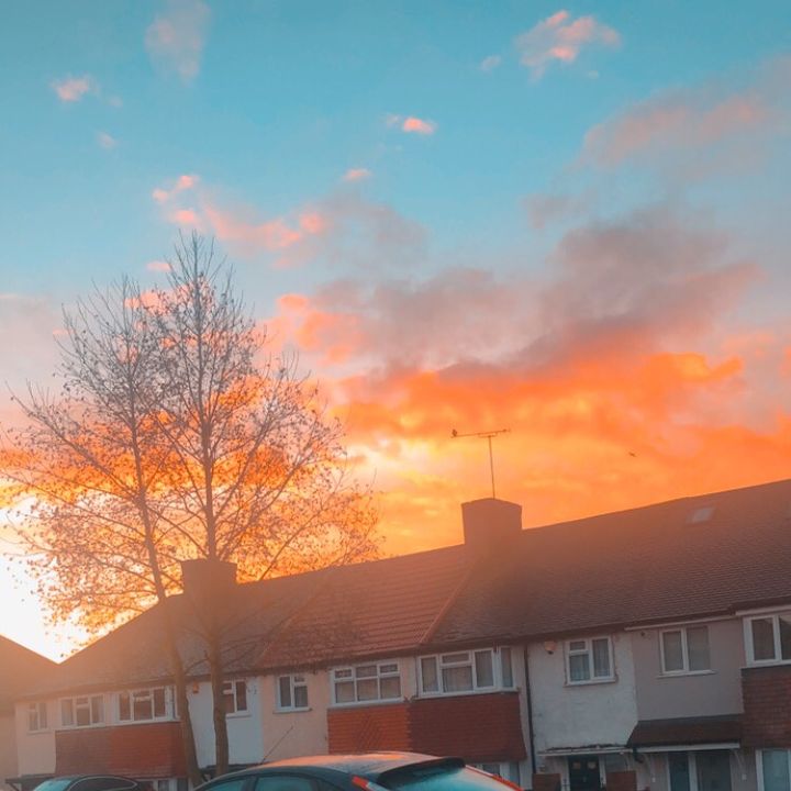 Profile Picture of 🌻🌻 (@jona.robberts) on Tiktok
