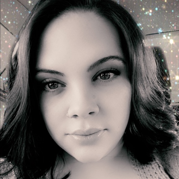 Profile Picture of Sabrina Correll (@correllrina2926) on Poshmark