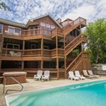 Profile Picture of Kristine Kiousis (@krissellsobx) on Instagram