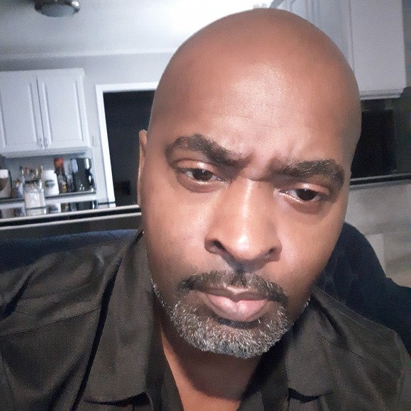 Profile Picture of Daron Fields (@bklynbadboy66) on Poshmark