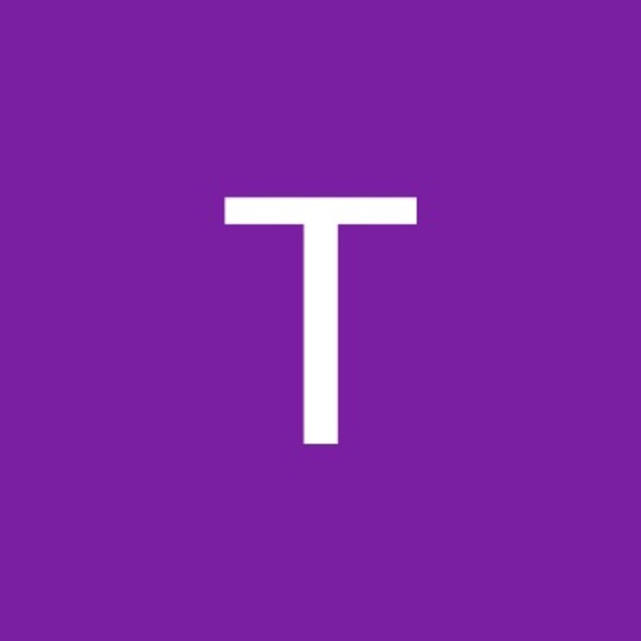 Profile Picture of Taormina Fosson (@fossontaormina) on Poshmark