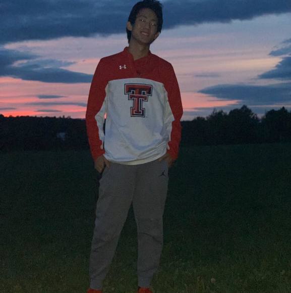 Profile Picture of Chase Hudson (@chasehudson30) on Poshmark