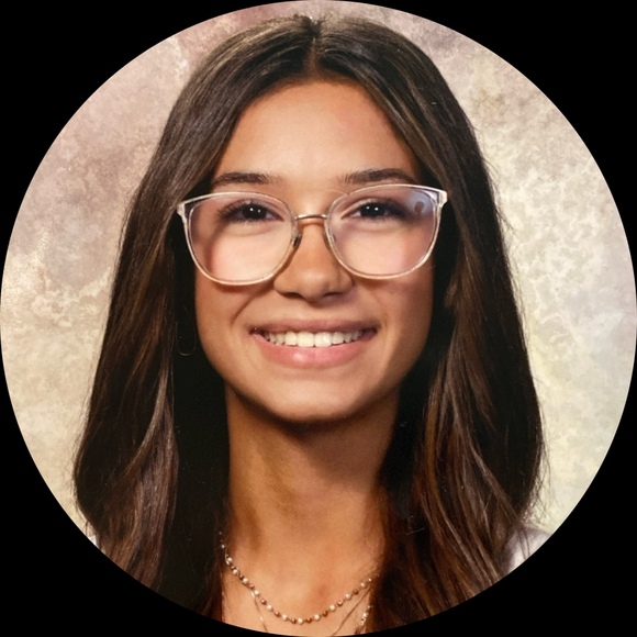 Lexi Amassyali - Poshmark Profile Picture of Lexi Amassyali (@lexi_amassyali) on Poshmark