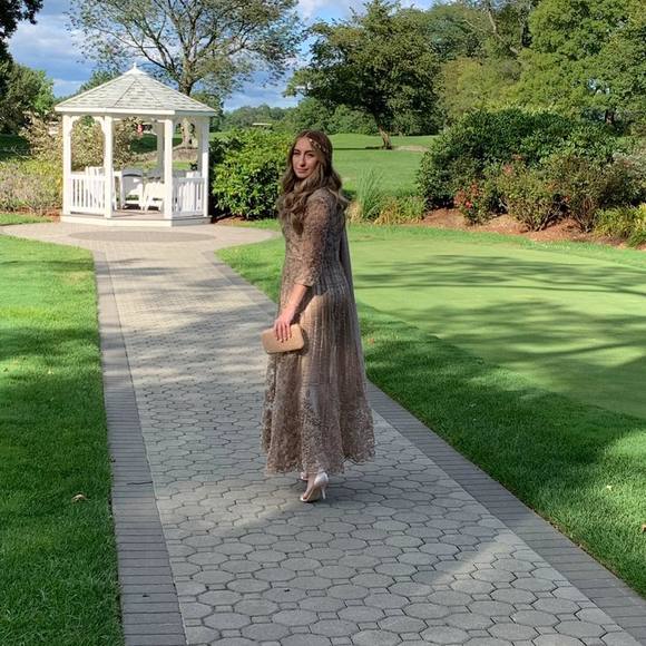 Profile Picture of Amanda Branch (@aweed825) on Poshmark