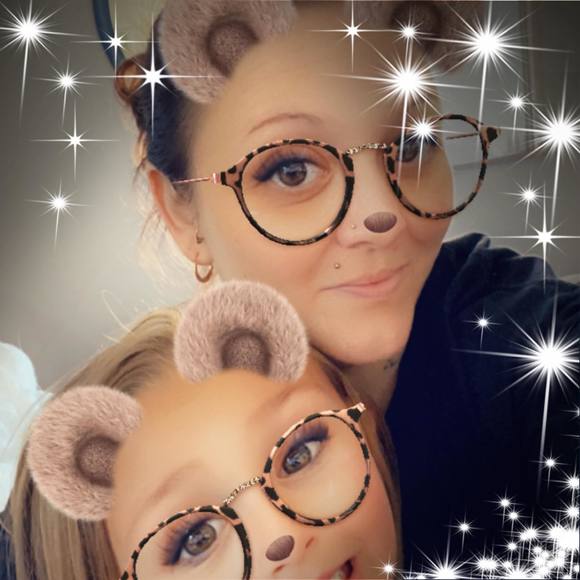 Profile Picture of Rhonda Vanluven (@rhondavanluven) on Poshmark