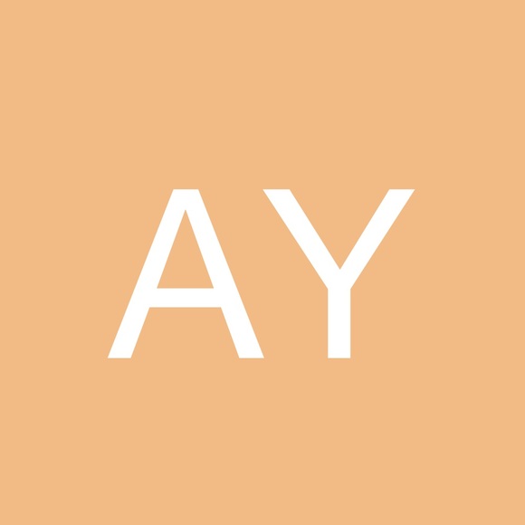 Profile Picture of Adam Yurr (@adamyurr) on Poshmark