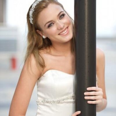 Profile Picture of Eva Cahill (@EvaCahill) on Twitter