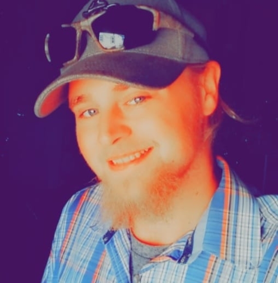 Profile Picture of Tim Cullor (@timcullor4) on Poshmark