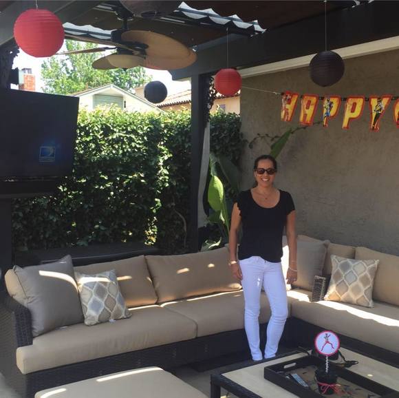 Olivia Nahass - Poshmark Profile Picture of Olivia Nahass (@olivianahass) on Poshmark