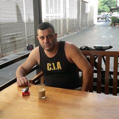 Profile Picture of robertzako (@robertzako) on Tiktok