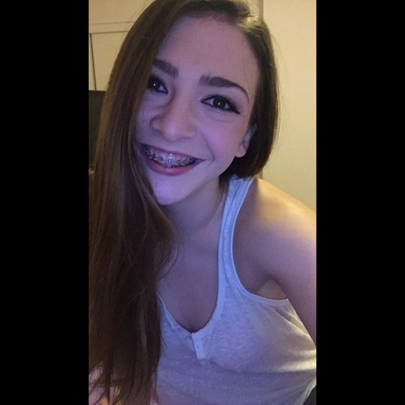 Profile Picture of Kendall Bishop (@kenallbish) on Poshmark