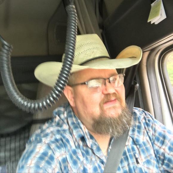 Profile Picture of Jeff Mikel (@jeffmikel) on Poshmark