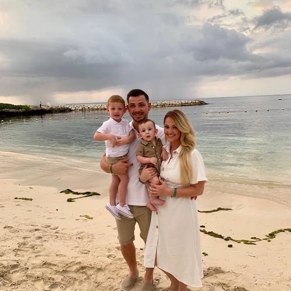 Profile Picture of Karol Roginski (@karolroginski) on Poshmark