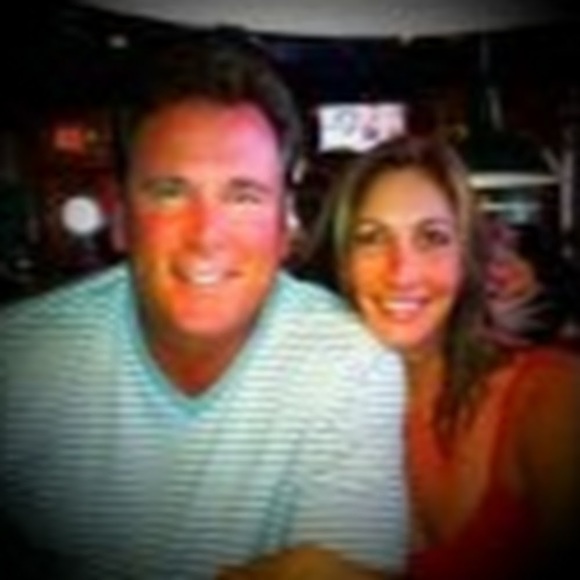 Profile Picture of Stacy Witkiewicz (@sneeter11) on Poshmark