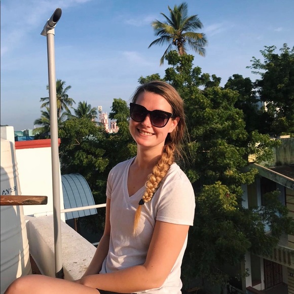 Profile Picture of Brenna Specker (@bspecker882) on Poshmark
